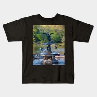 Central Park Water Fountain New York NY Kids T-Shirt